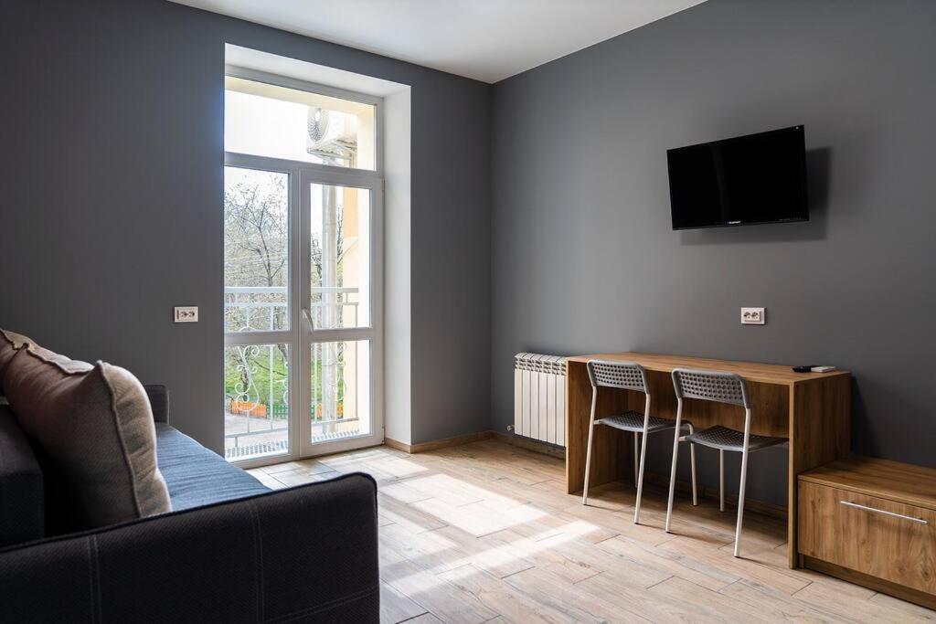 Apartment In The Heart Of Chernigov エクステリア 写真